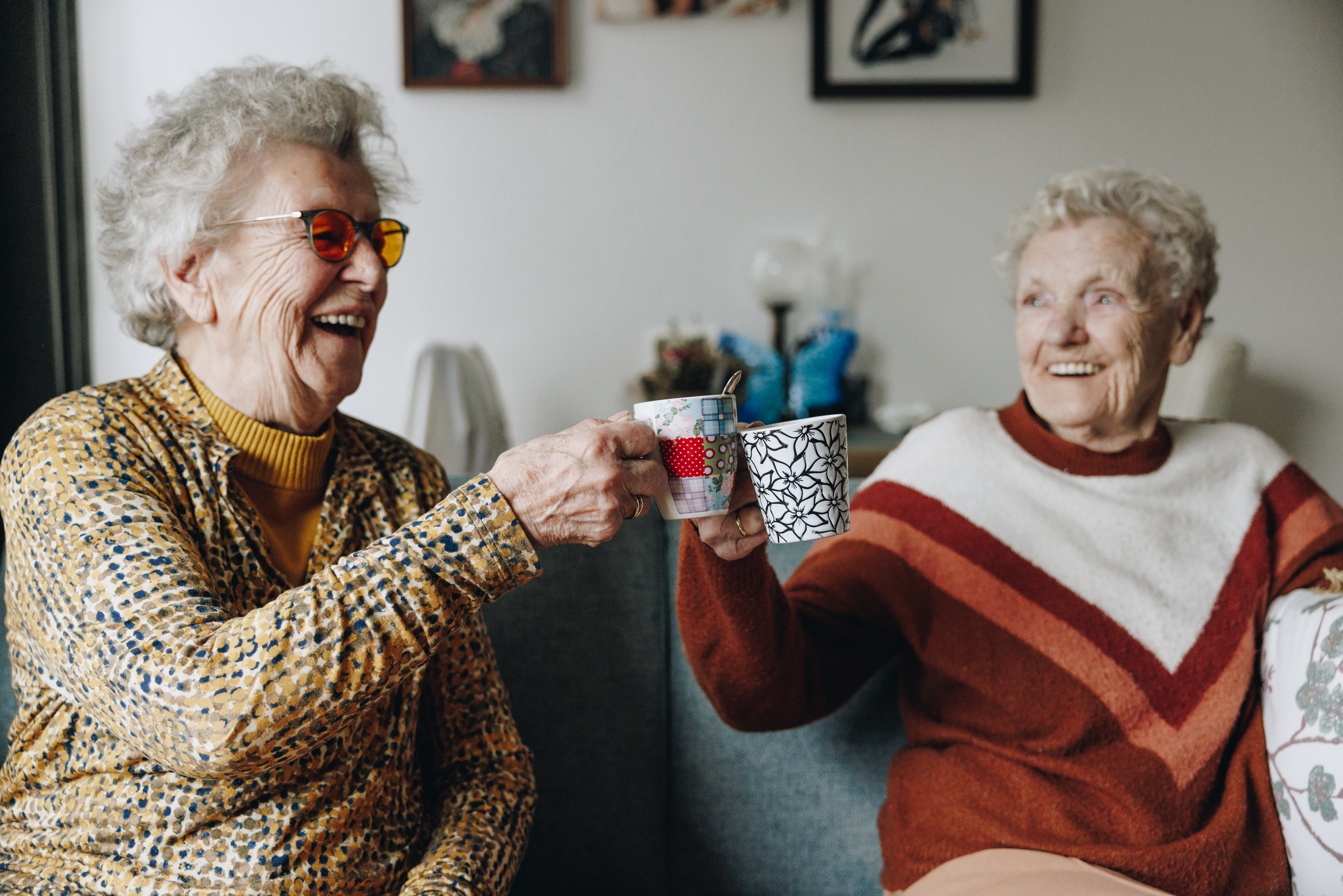 20 04 2023 Irishof Zorgpartners Samen Bewoners Koffie Vriendinnen Gezellig Lachen