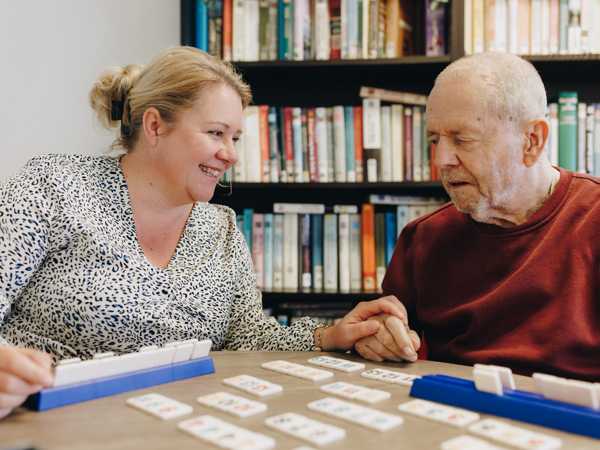 20 04 2023 Irishof Zorgpartners Medewerker Bewoner Actviteit Interactie