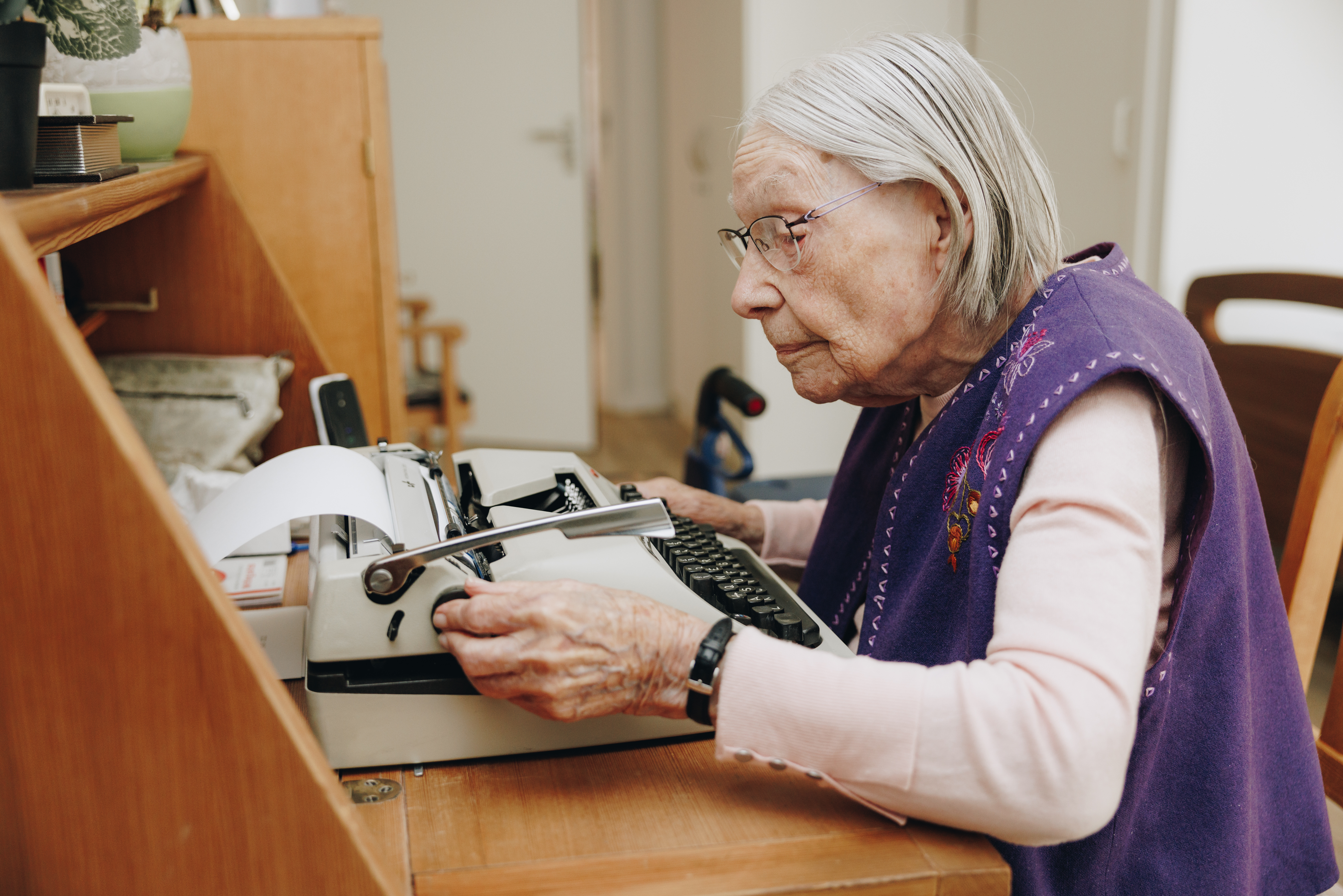 27 03 2023 De Rietkraag Souburgh Zorgpartners Typemachine Bewoner Kamer