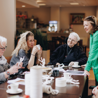 09 03 2023 Zorgpartners De Breeje Hendrick Bewoners, Welzijn Collega's Medewerkers Handwerken Koffie