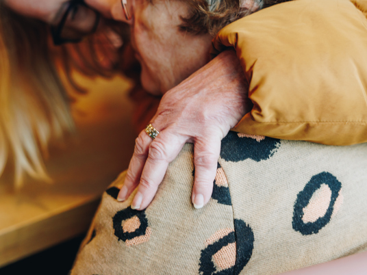 21 01 2025 ZPMH Prinsenhof Hand Schouder Samen Mantelzorger Client