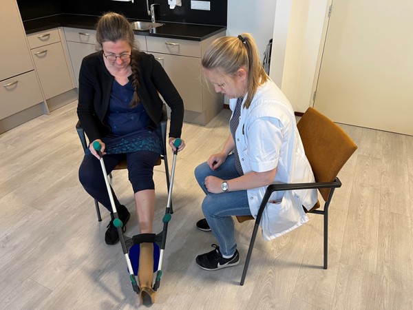 Steunkous Aantrekken1