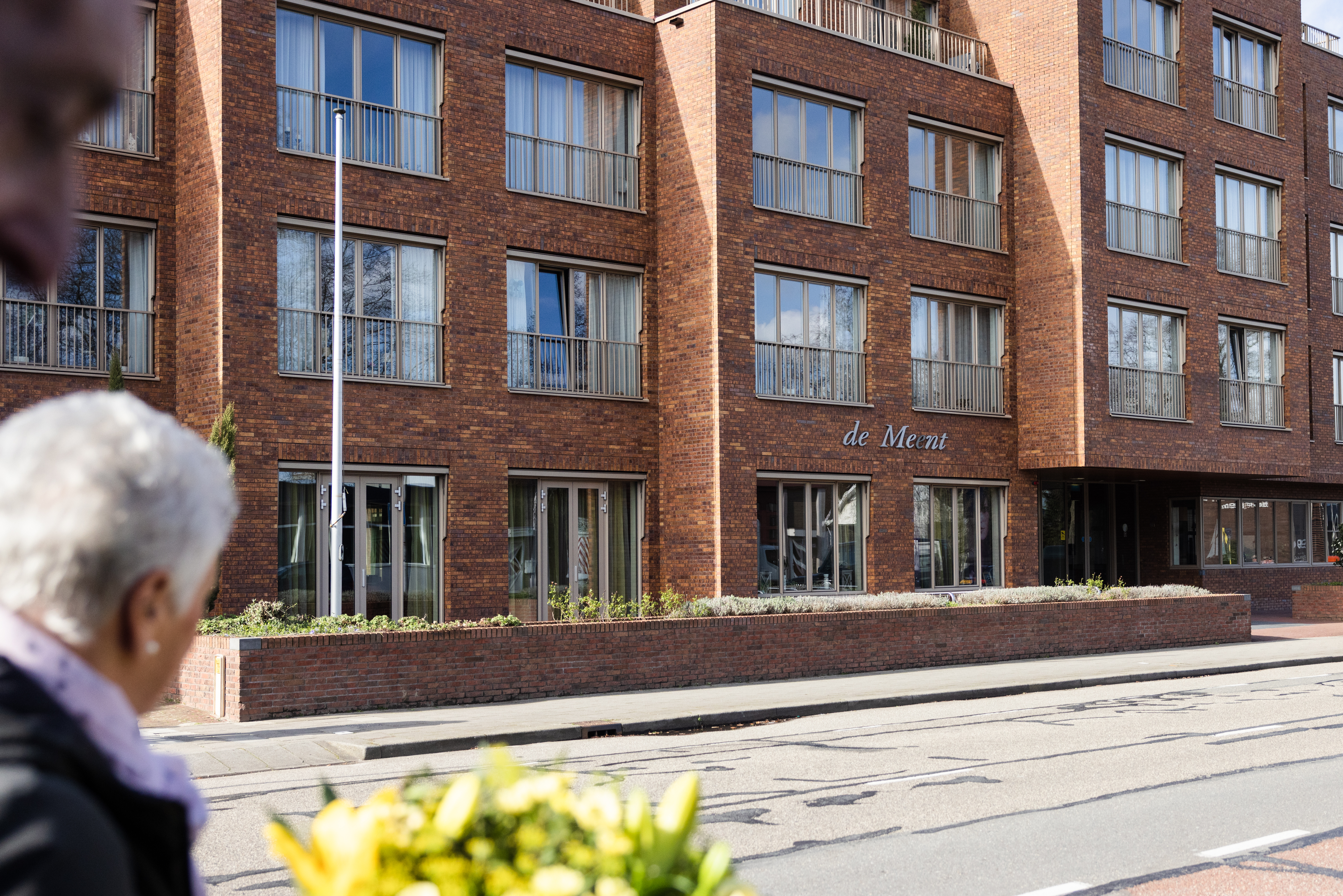 23 03 2023 De Vijverhof En De Meent Demeent Closeup Buiten Gebouw