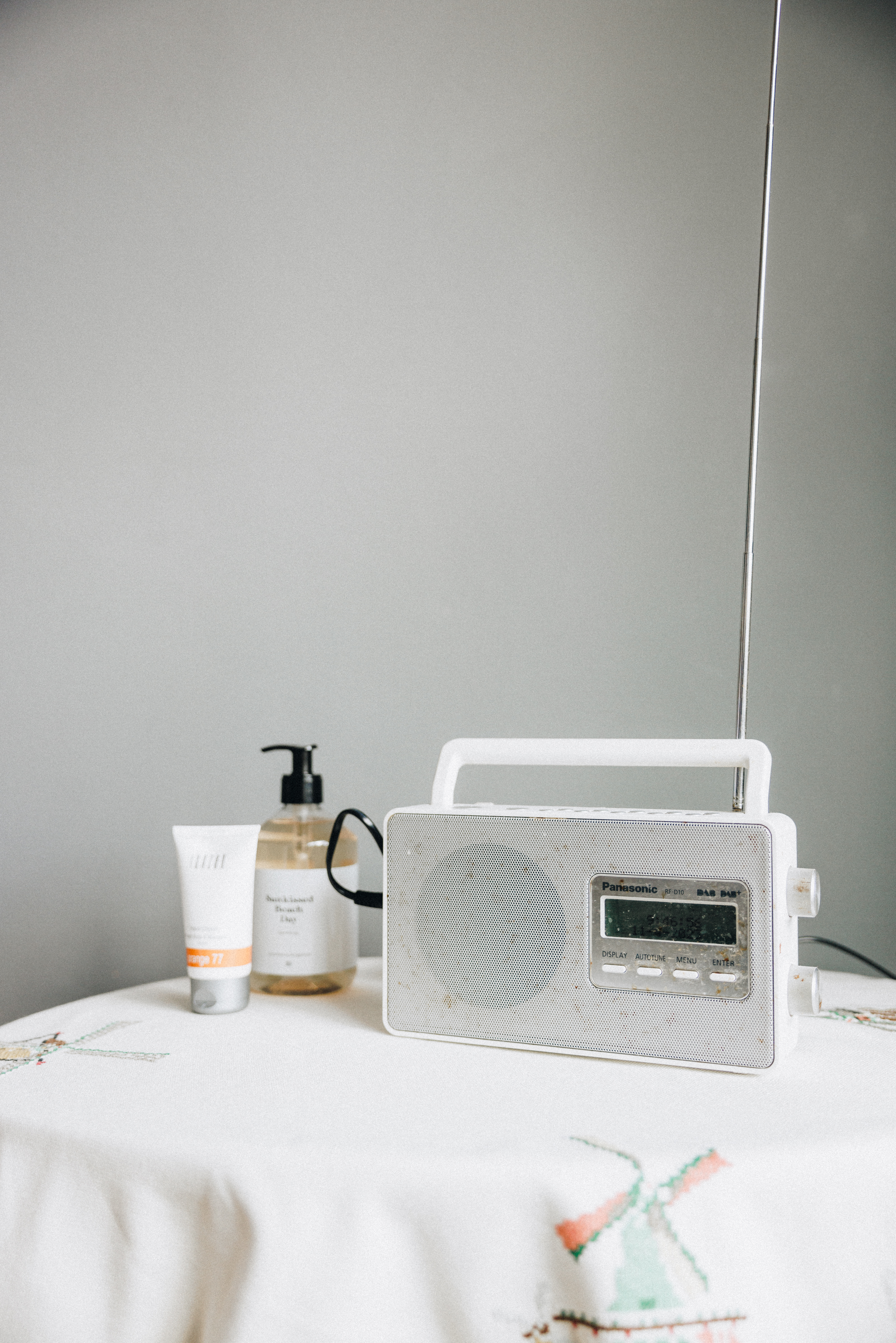 11 04 2023 ZPMH Prinsenhof Details Radio Tafeltje (1)