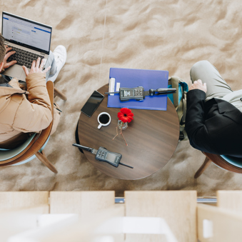 18 04 2023 Zorgpartners De Hanepraij Closeup Wachtruimte Koffie