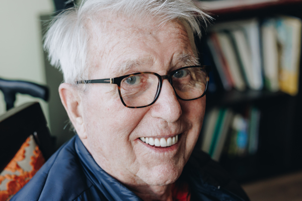 23 03 2023 De Vijverhof En De Meent Bewoner Lachen Kamer Rolstoel