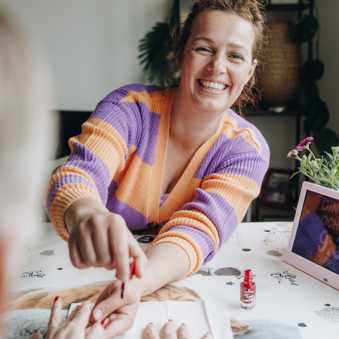 18 04 2023 Zorgpartners De Hanepraij Medewerker Tafel Verzorging