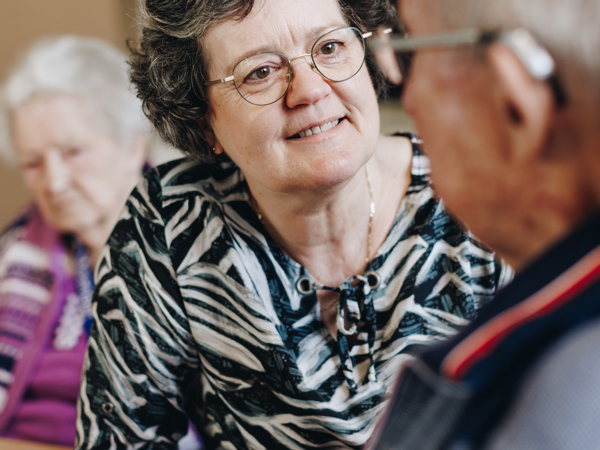 17 02 2023 Zorgpartner Slothoven Bewoner Medewerker Gesprek