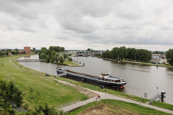 19 07 23 ZPMH Gebouwen Bernardflat, Julianastaete 9