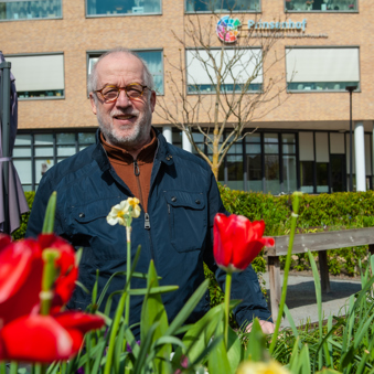 01 04 2022 Zorgpartners Prinsenhof Dementie Jong Anthon Buiten Bloemen
