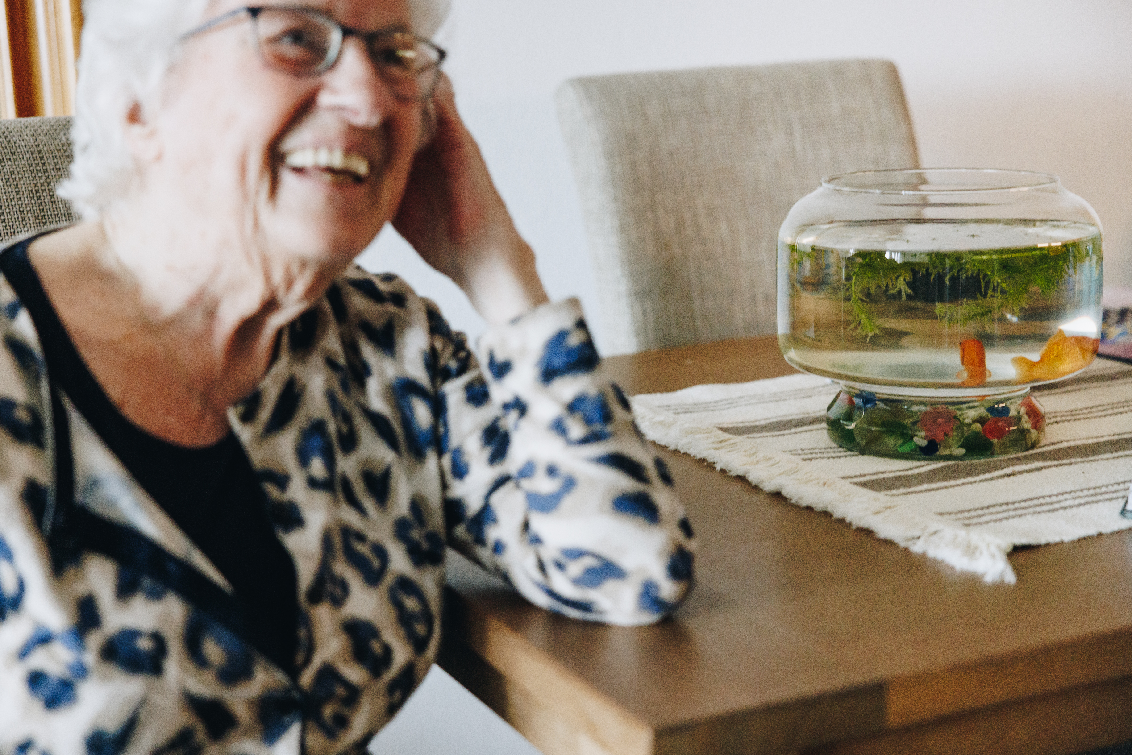 17 04 2023 Zorgpartners Thuiszorg Cliënt Tafel Lach Goudvissen