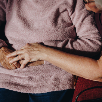 09 02 2023 Zorgpartners De Reehorst Bewoner Medewerker Collega Handen