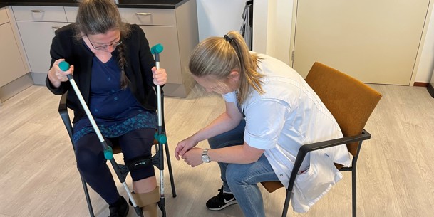 Steunkous Aantrekken2