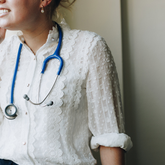 10 02 2023 Zorgpartners Savelberg Specialist Ouderengeneeskunde Telefoon Bellen Stethoscoop