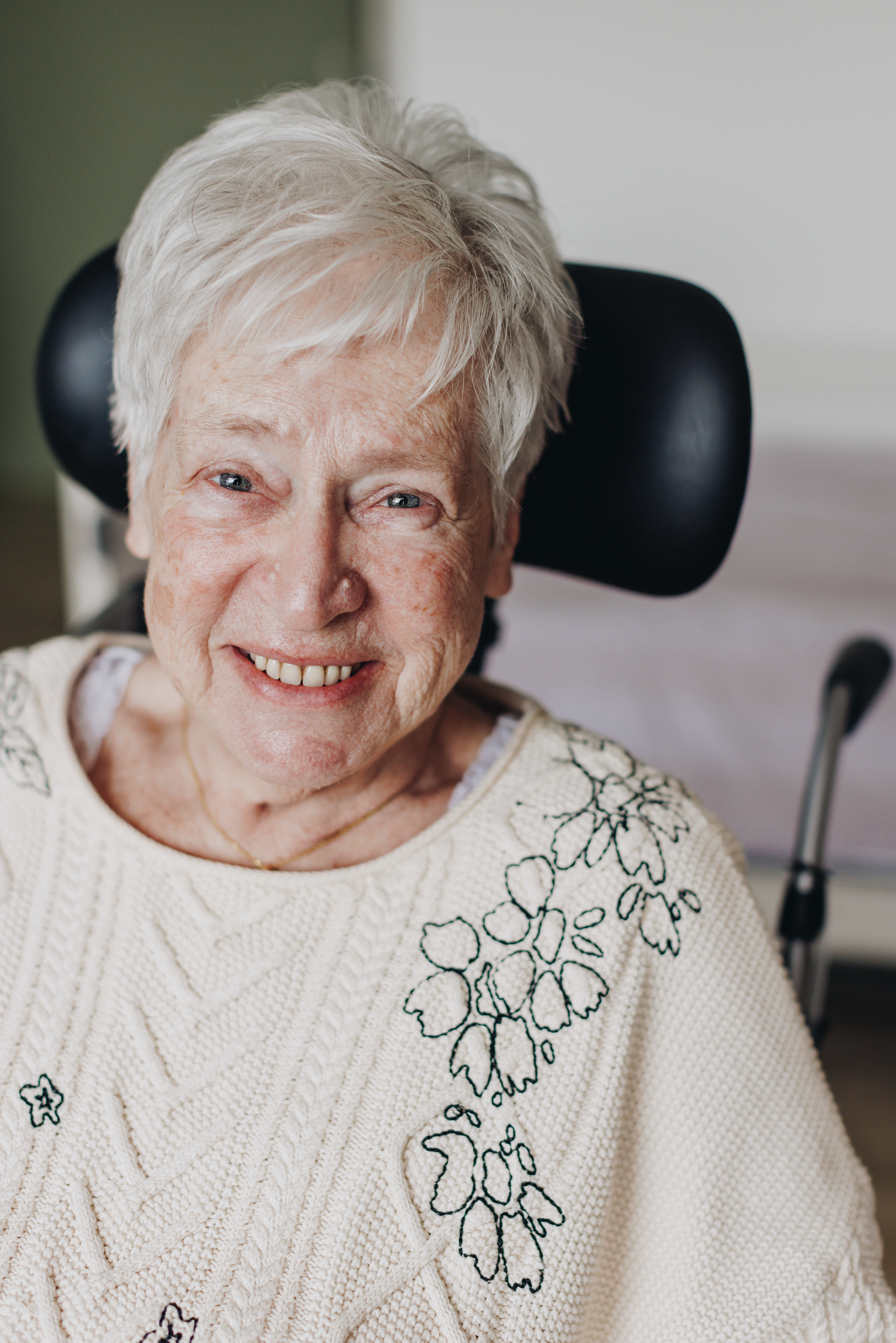 13 04 2023 Floravita Zorgpartners Bewoner Closeup Lachen